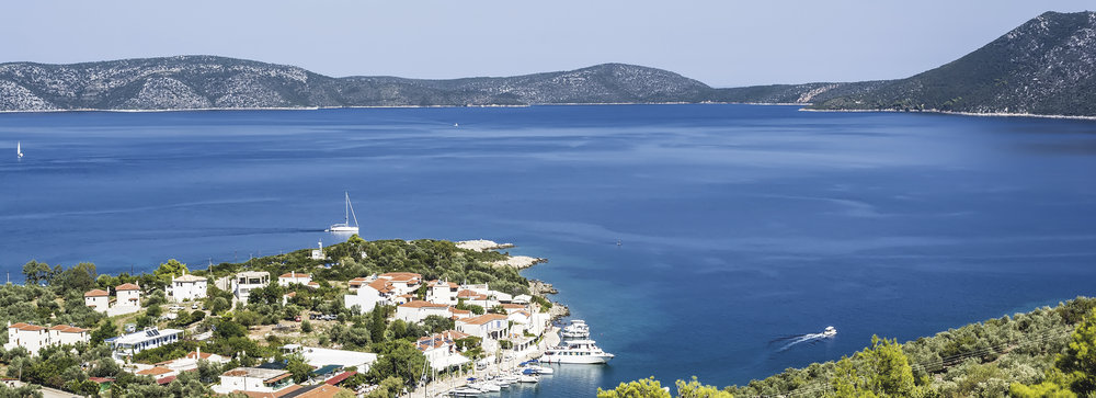 Sit back and enjoy the scene from your panoramic villa on Alonissos