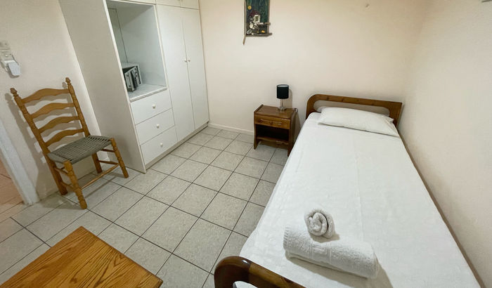 Single bedroom, Eleni's Cottage, Fiscardo, Kefalonia