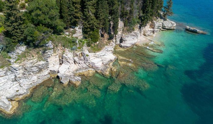 Turquoise waters below Kalami Lookout Villa, Kalami, Corfu