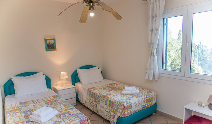 Twin bedroom (Ground floor), Villa Myrto-Kalami, Corfu