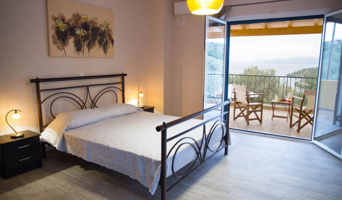 Double bedroom, Villa Kalisti, Meganissi