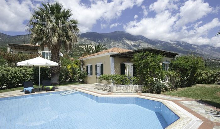 Swimming Pool, Trapezaki Villas, Kefalonia