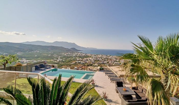 Villa Argi, Kastelli, Crete