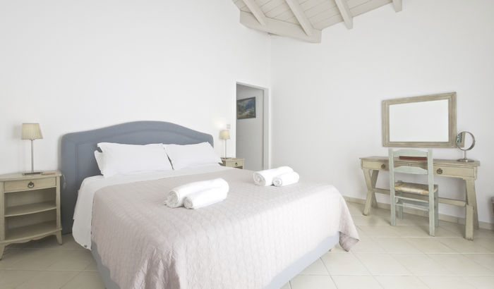 Double bedroom, Villa Ionia, Corfu