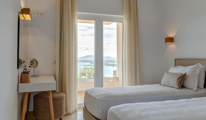 Twin bedroom, Villa Lunaria, Corfu