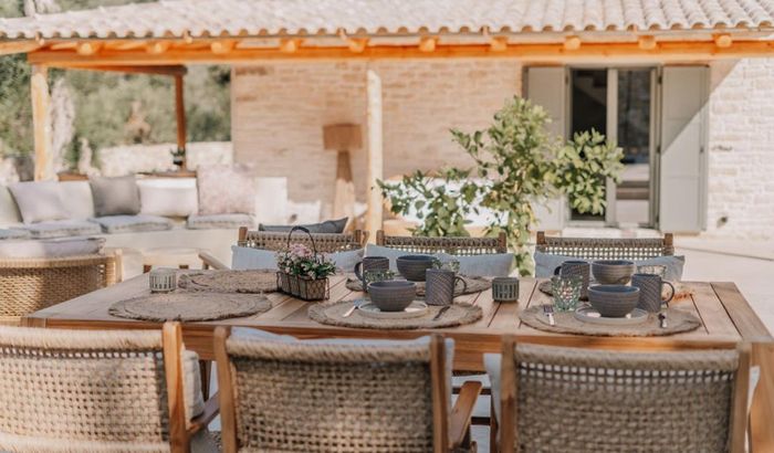 Al fresco dining, Villa Artemis, Lakka, Paxos