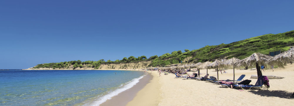 Stylish villas on the vibrant island of Skiathos